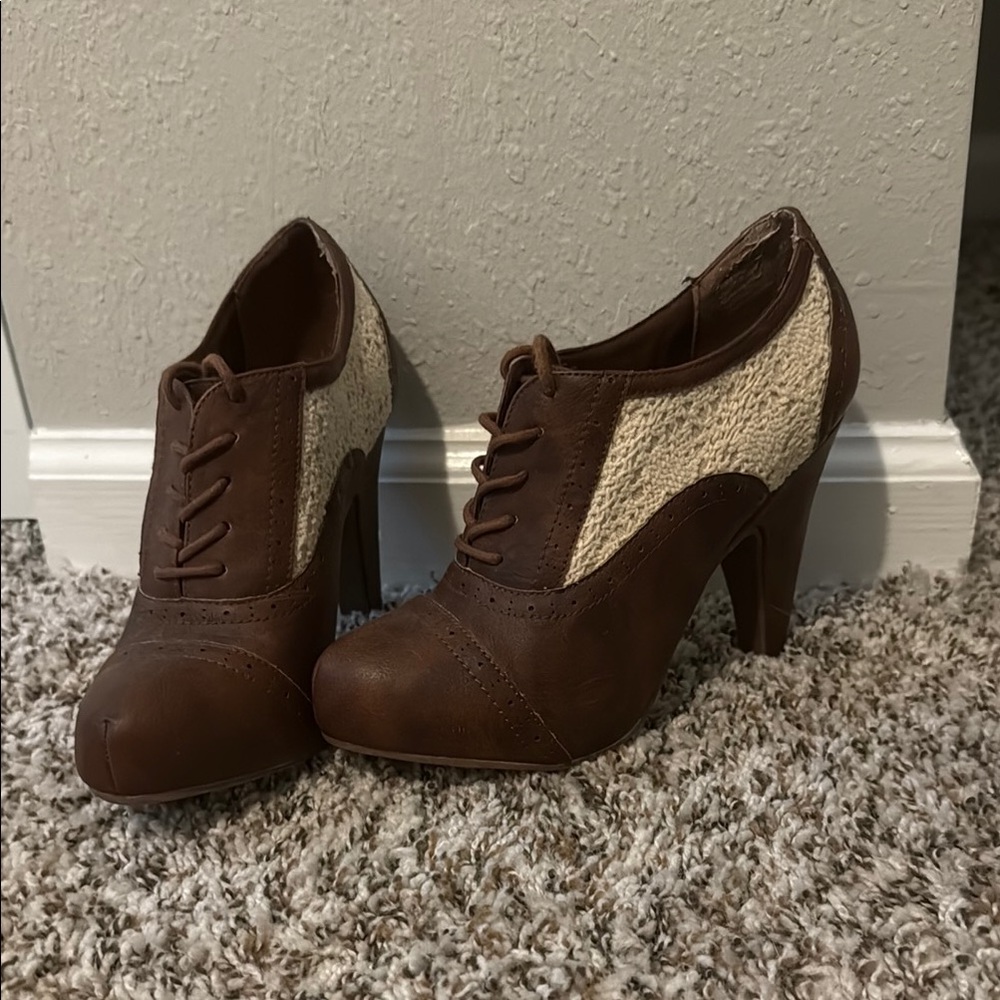 Charlotte Russe Brown and Cream Oxford Heels